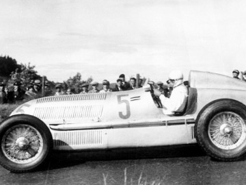 Rudolf Caracciola: gwiazda w panteonie kierowc&oacute;w wyścigowych